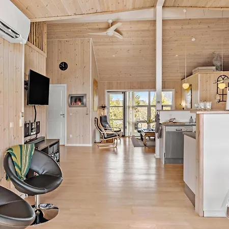 3 Bedroom Gorgeous In 펜션 *